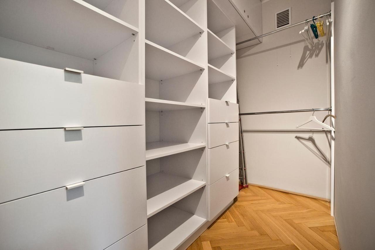 P&O Apartments Bielanska Warsawa Bagian luar foto